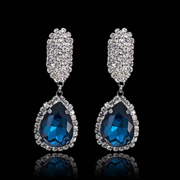 Earrings - Picture 2 of 3